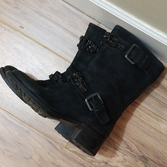 Vera Wang leather stud boots-like new - Picture 7 of 8